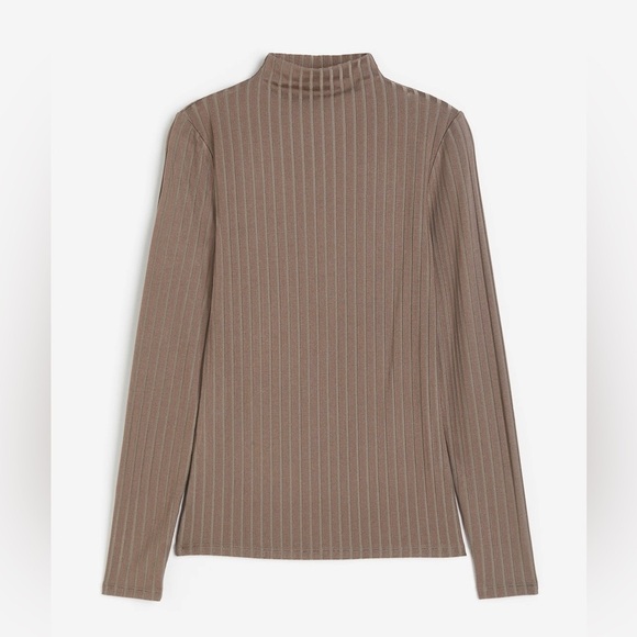 H&M - NWT Dark Beige Ribbed Stripe Long Sleeve Mock Neck Blouse Size Small - Picture 1 of 10
